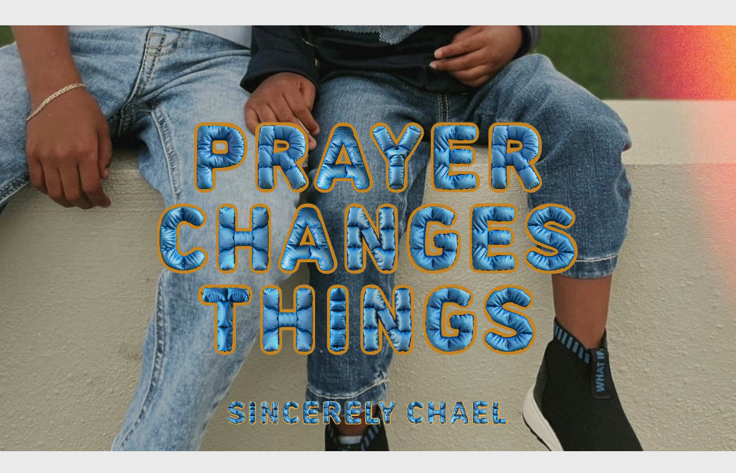 Denim Prayer Changes Things Messenger Tee